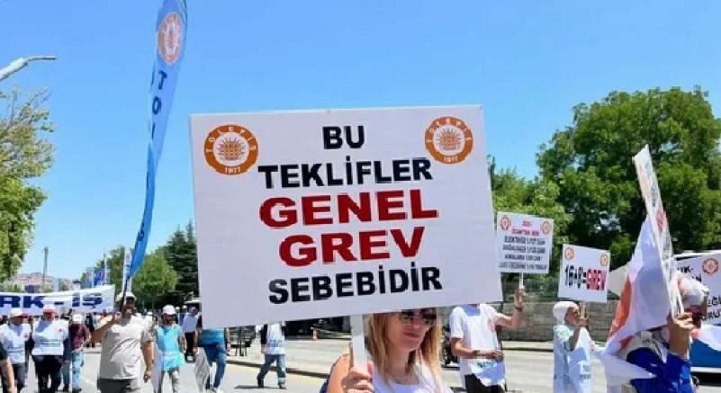 Kamu Çalışanı İşçiler Greve Çıkıyor.